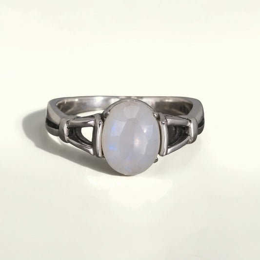 Lunar Whisper | 925 Sterling Silver Moonstone Ring for Love & Intuition