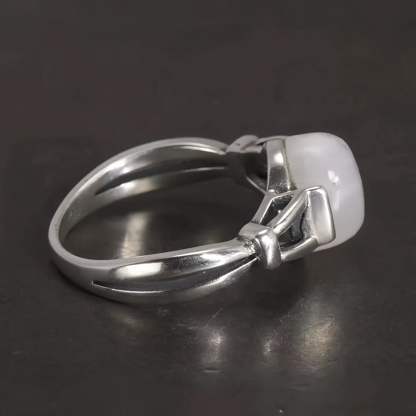 Lunar Whisper | 925 Sterling Silver Moonstone Ring for Love & Intuition